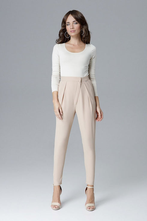 Women trousers model 128531